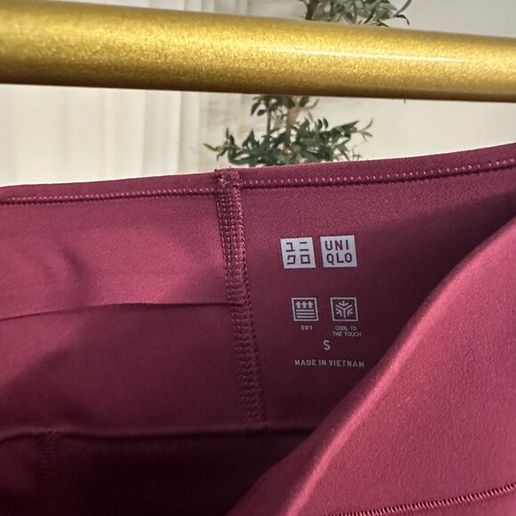 Uniqlo AIRism Bike Shorts - Picture 2 of 3